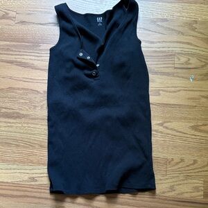 GAP Black Sleeveless Tank Top